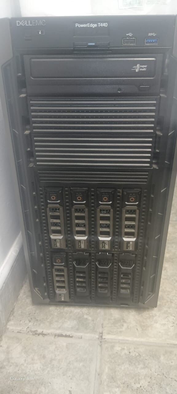 Dell Server photo 2