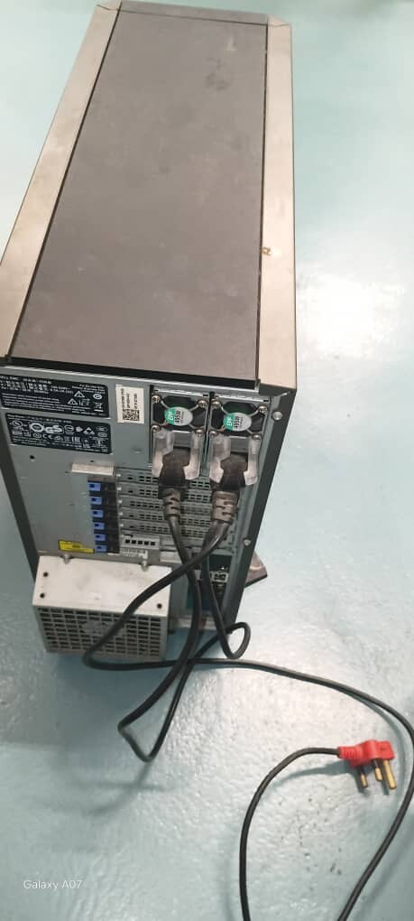 Dell Server photo 1