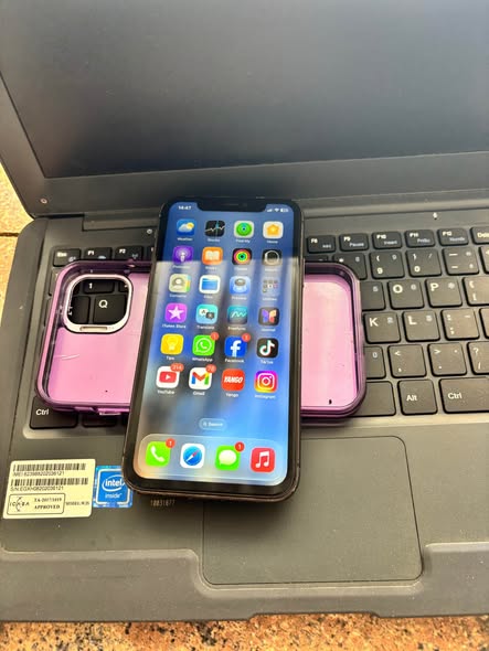iPhone 11 photo 3