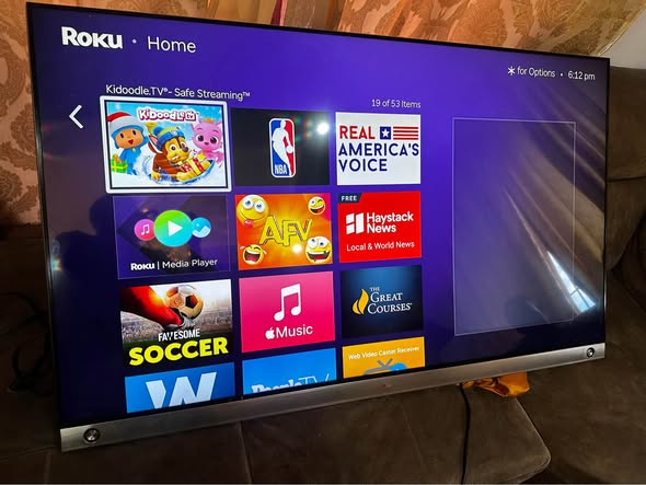 LG 65 inch Smart photo 2