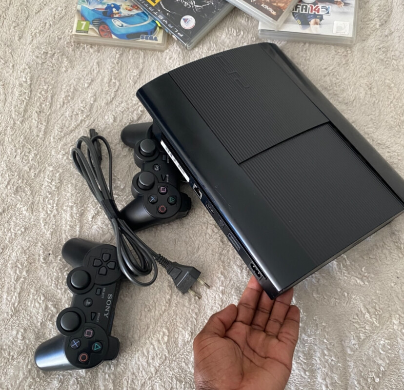 Neat PlayStation 3 (500GB) photo 4