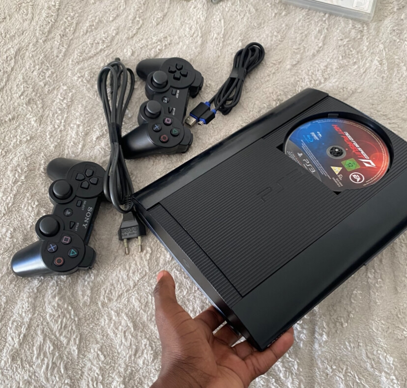 Neat PlayStation 3 (500GB) photo 3