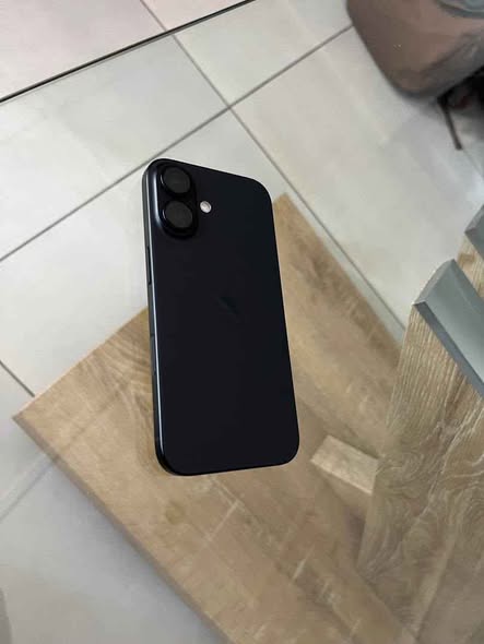IPHONE 16 128GB photo 1