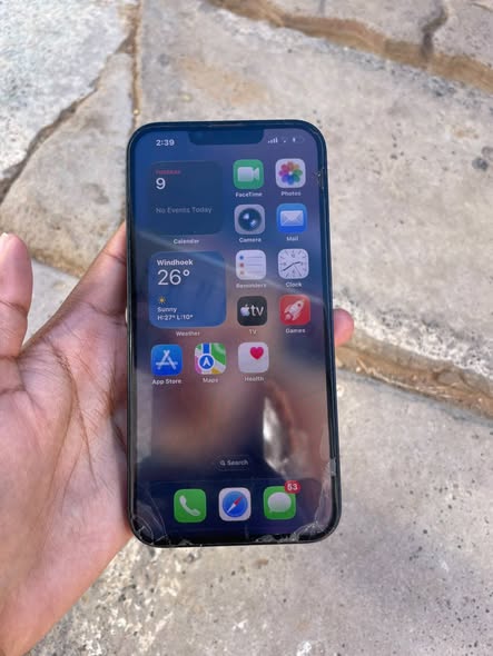 Iphone 13 128gig photo 1