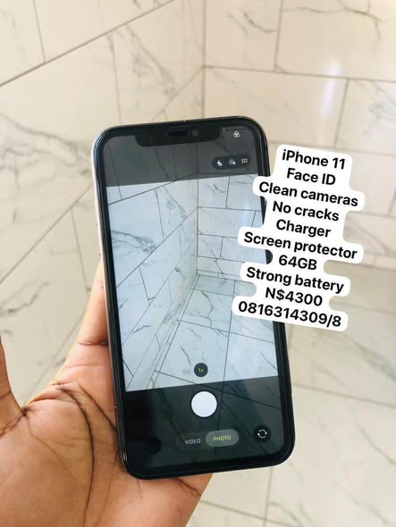 iPhone 11 photo 3