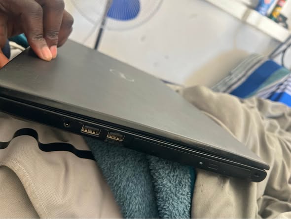 Dell Laptop photo 2