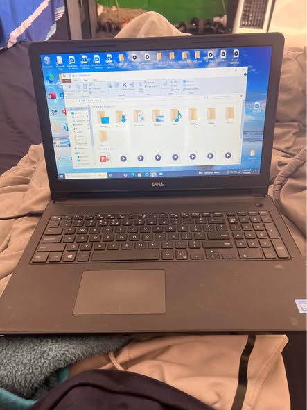 Dell Laptop photo 1