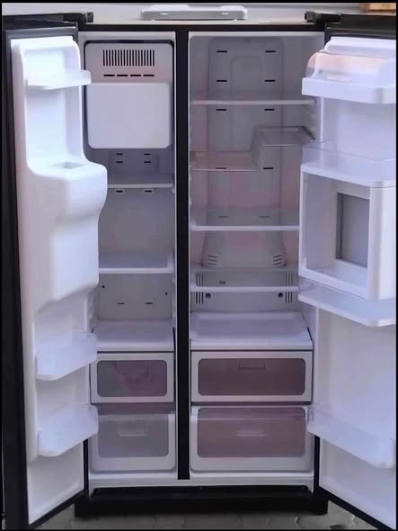 Samsung double door fridge and freezer photo 2