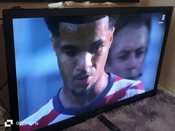 55 inch tv non smart photo 1
