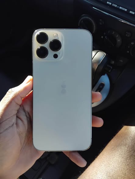 iPhone 13pro Max photo 1