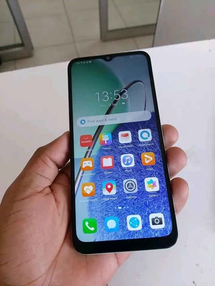 Huawei Nova Y62 photo 1