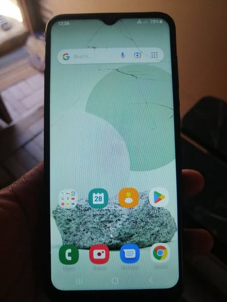 Samsung a03  32gig photo 4