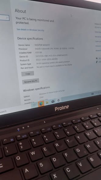PROLINE 14inches laptop photo 3