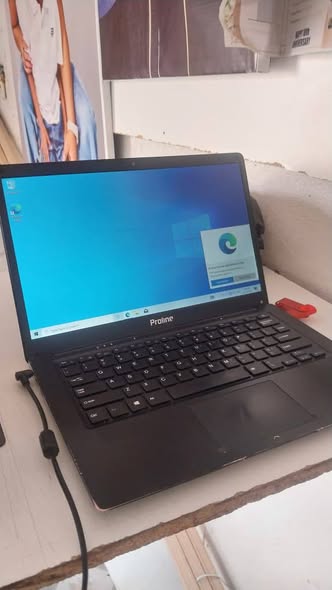 PROLINE 14inches laptop photo 2