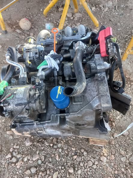 Honda fit new shape engine photo 3