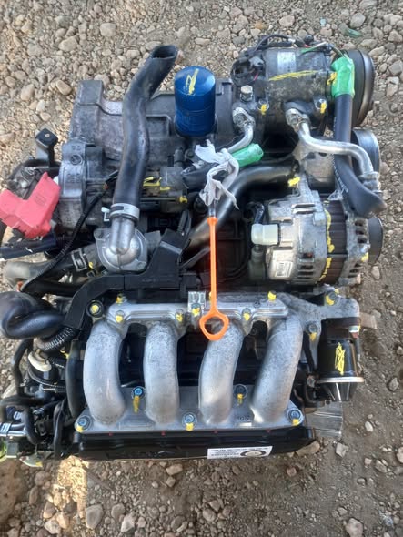 Honda fit new shape engine photo 1