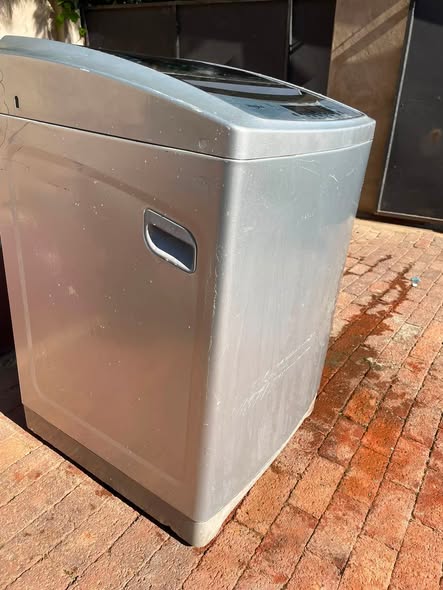 Whirlpool 16kg washing machine photo 4