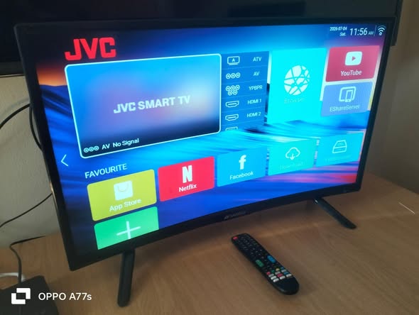 JVC 32 inch smart TV photo 1