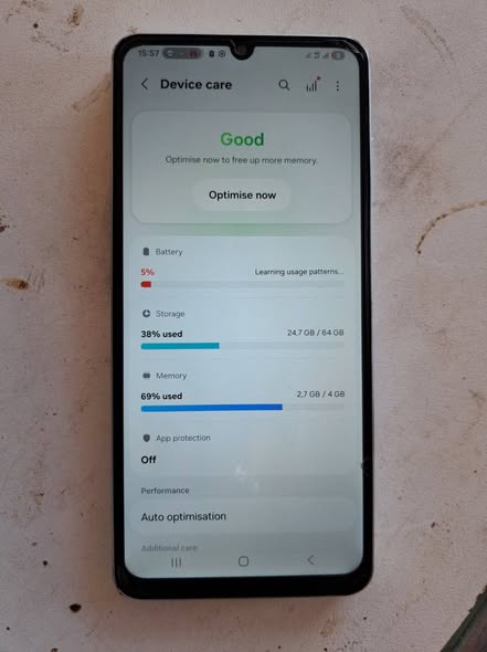 Samsung A06 photo 3