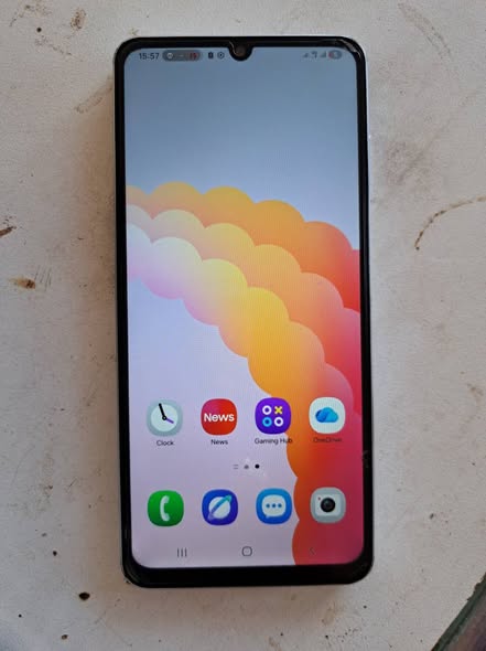 Samsung A06 photo 1