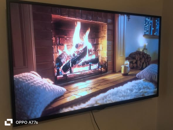 55 inch smart TV photo 2