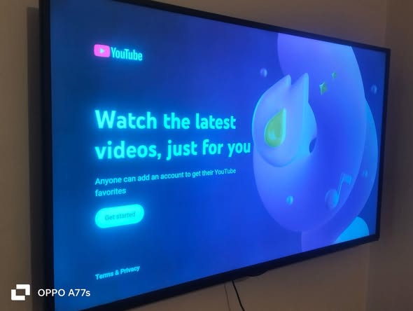 55 inch smart TV photo 3