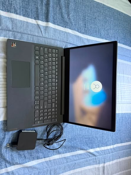 Lenovo Pro Laptop photo 3