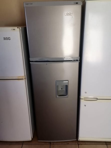 KIC top freezer fridge photo 1