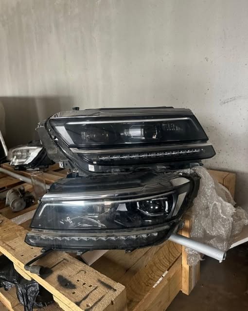Tiguan headlights photo 1