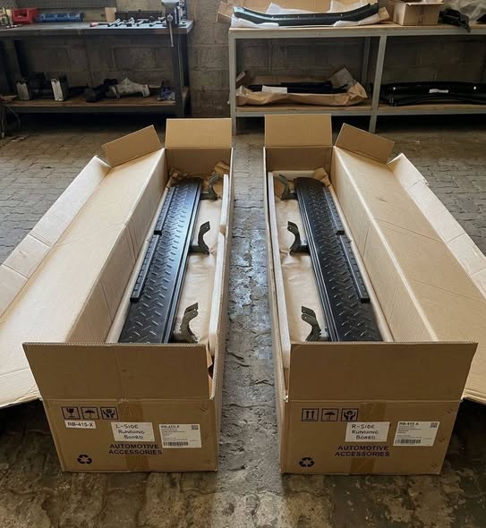 2ndhand Single Cab Running boards (sidesteps) photo 3