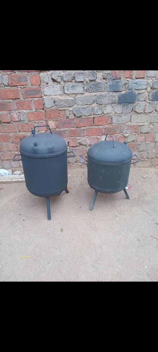 Big pots photo 1