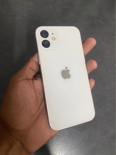 iPhone 12 photo 1