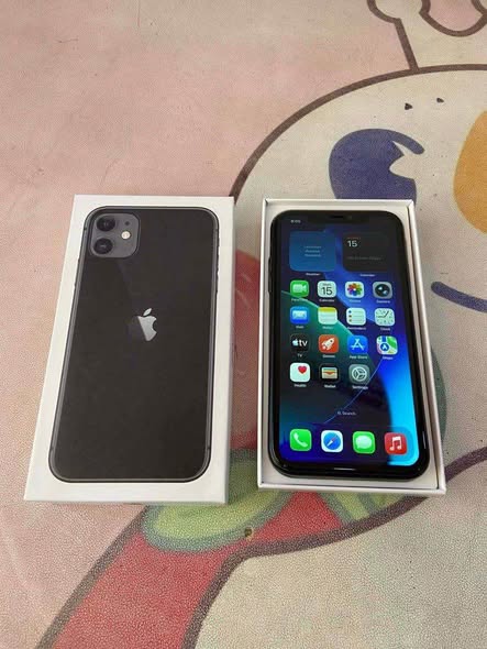 iPhone 11 photo 1