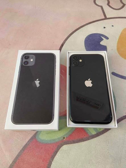 iPhone 11 photo 2