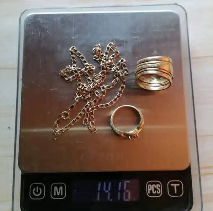 Buying any gold jewelleries photo 1