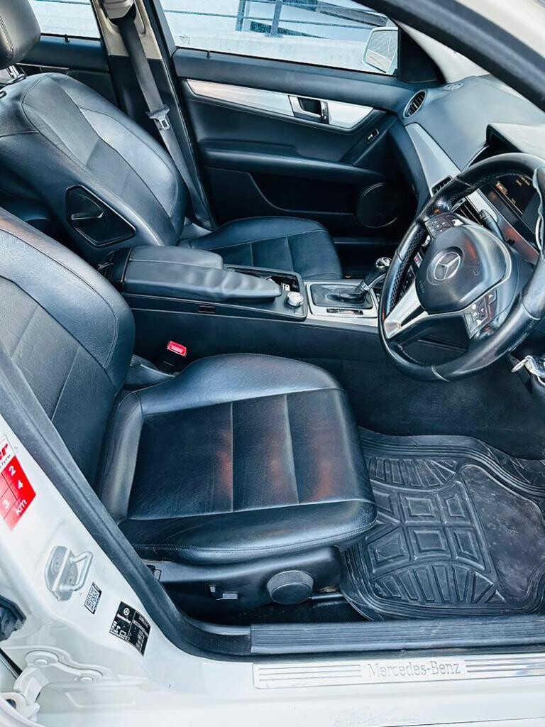 Mercedes-Benz C200 (W204 Facelift) 2013 model photo 7