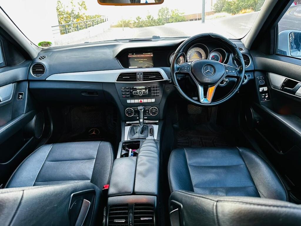 Mercedes-Benz C200 (W204 Facelift) 2013 model photo 2