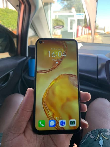 Huawei P40 LITE photo 1