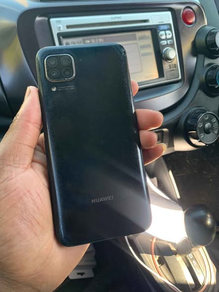 Huawei P40 LITE photo 4