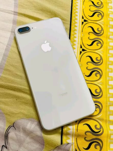 IPhone 8 plus photo 1