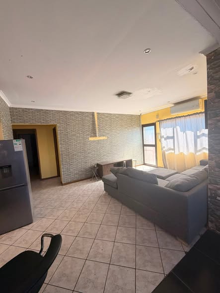 HOUSE FOR SALE -CIMBEBASIA photo 3