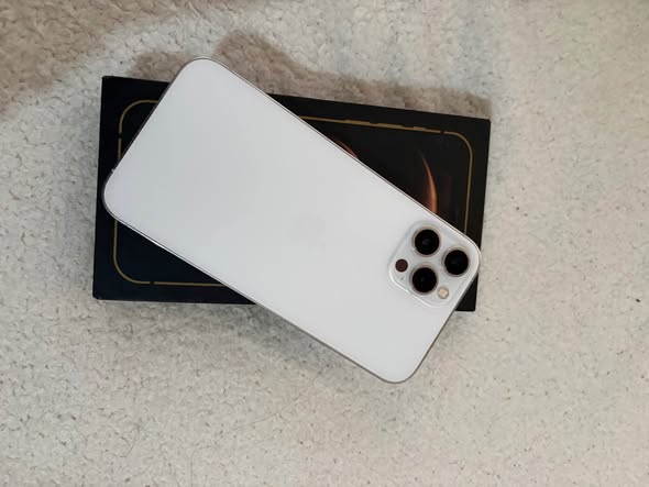 iPhone 12 Pro Max photo 3