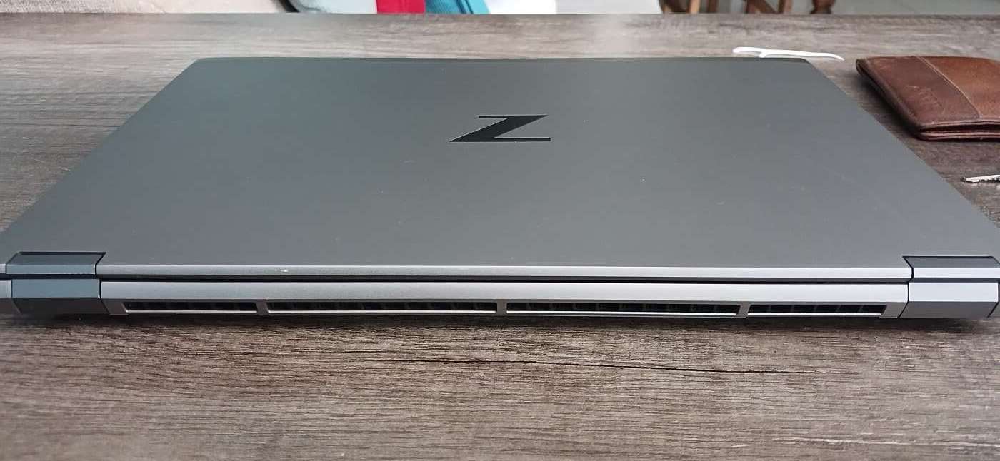 HP ZBOOK FURY photo 6