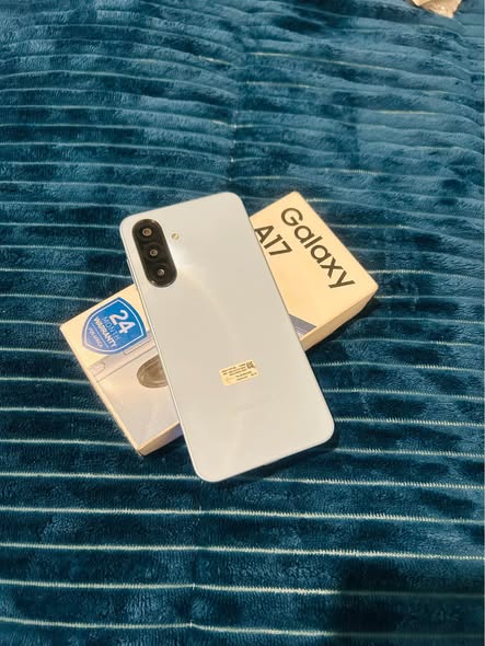 Samsung galaxy A17 photo 2