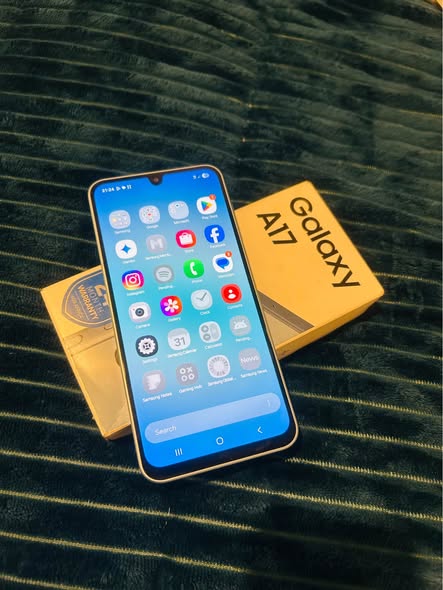 Samsung galaxy A17 photo 3