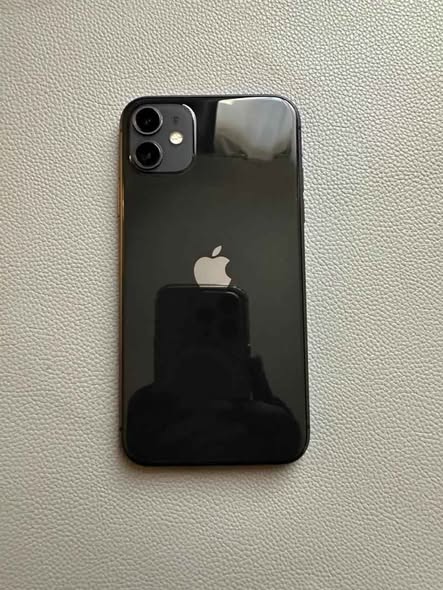 IPhone 11 photo 3