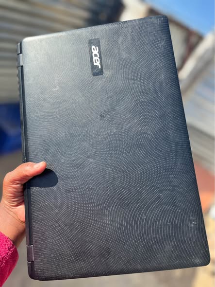 Acer photo 1