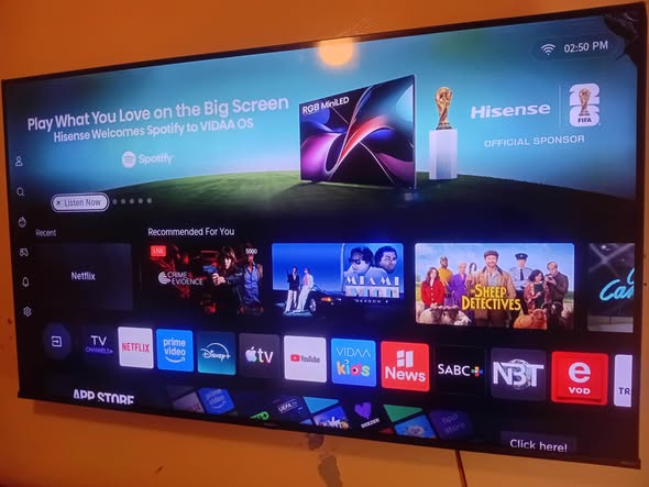 65 inch Hisense Smart Tv photo 3