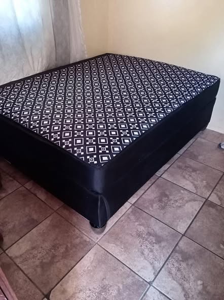 Double queen size and single sizes photo 3