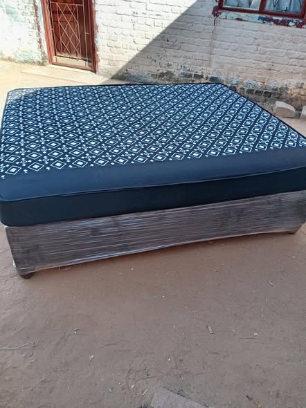 Double queen size and single sizes photo 5